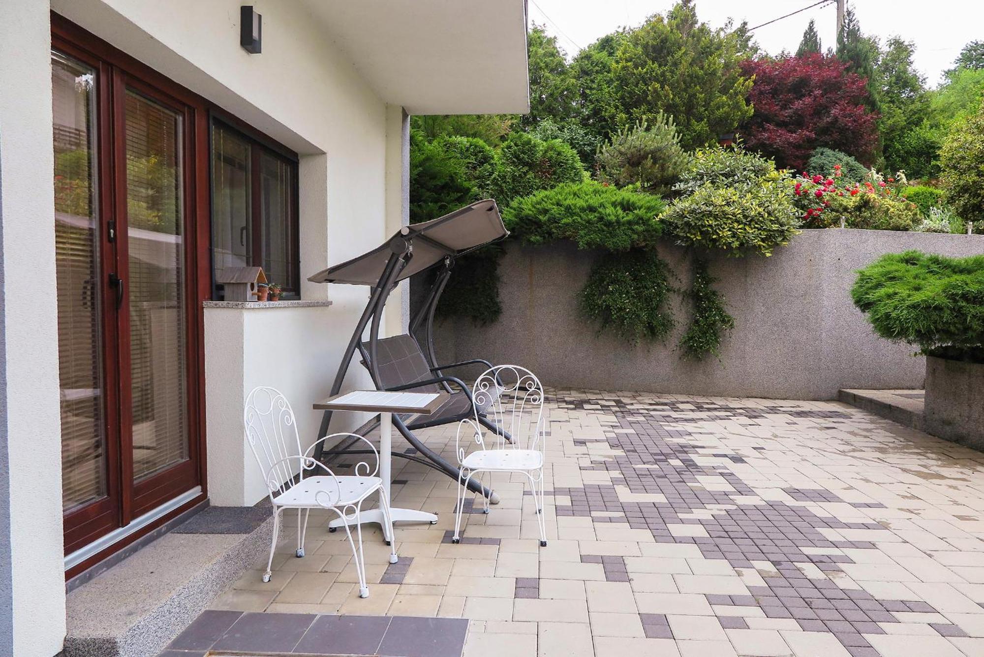 Apartment Garden Korana Карловац Экстерьер фото