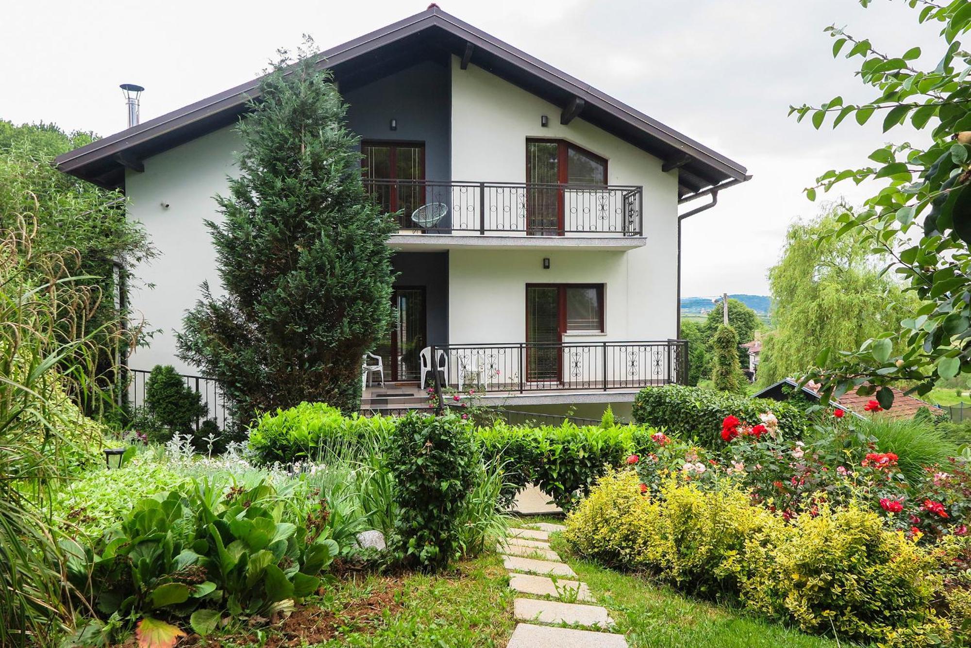 Apartment Garden Korana Карловац Экстерьер фото